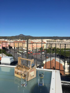  Apartment on Place Massena  Ницца